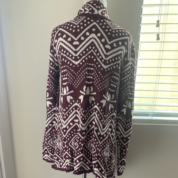 PAC SUN SWEATER - Picture 3 of 3